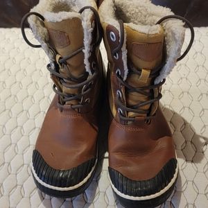 Keen women's boot